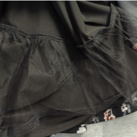 White House Black Market Floral Lace Sleeveless Cocktail Dress. Size 8 - Picture 10 of 13